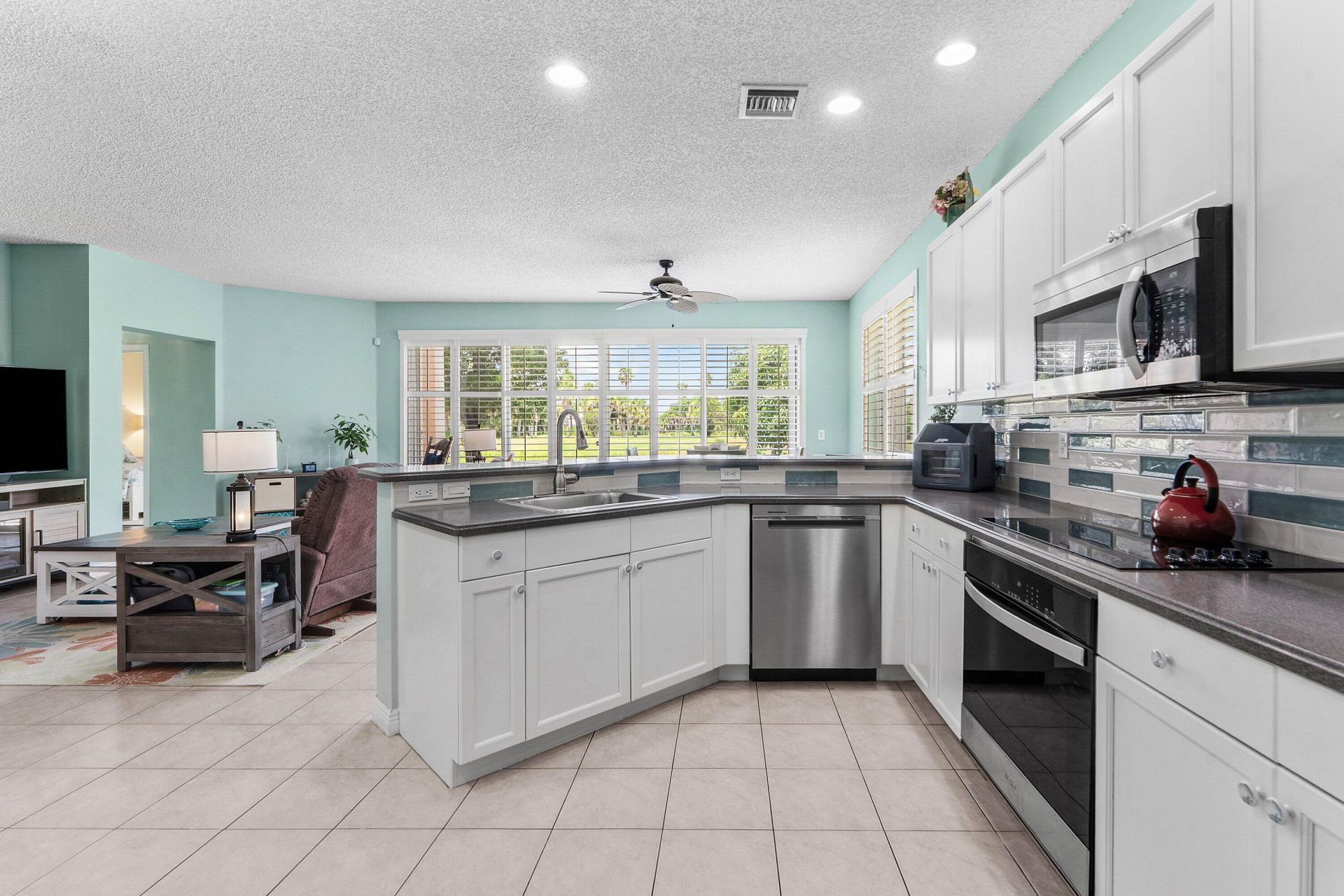 2129 Reston Circle, Royal Palm Beach, FL 33411 Photo