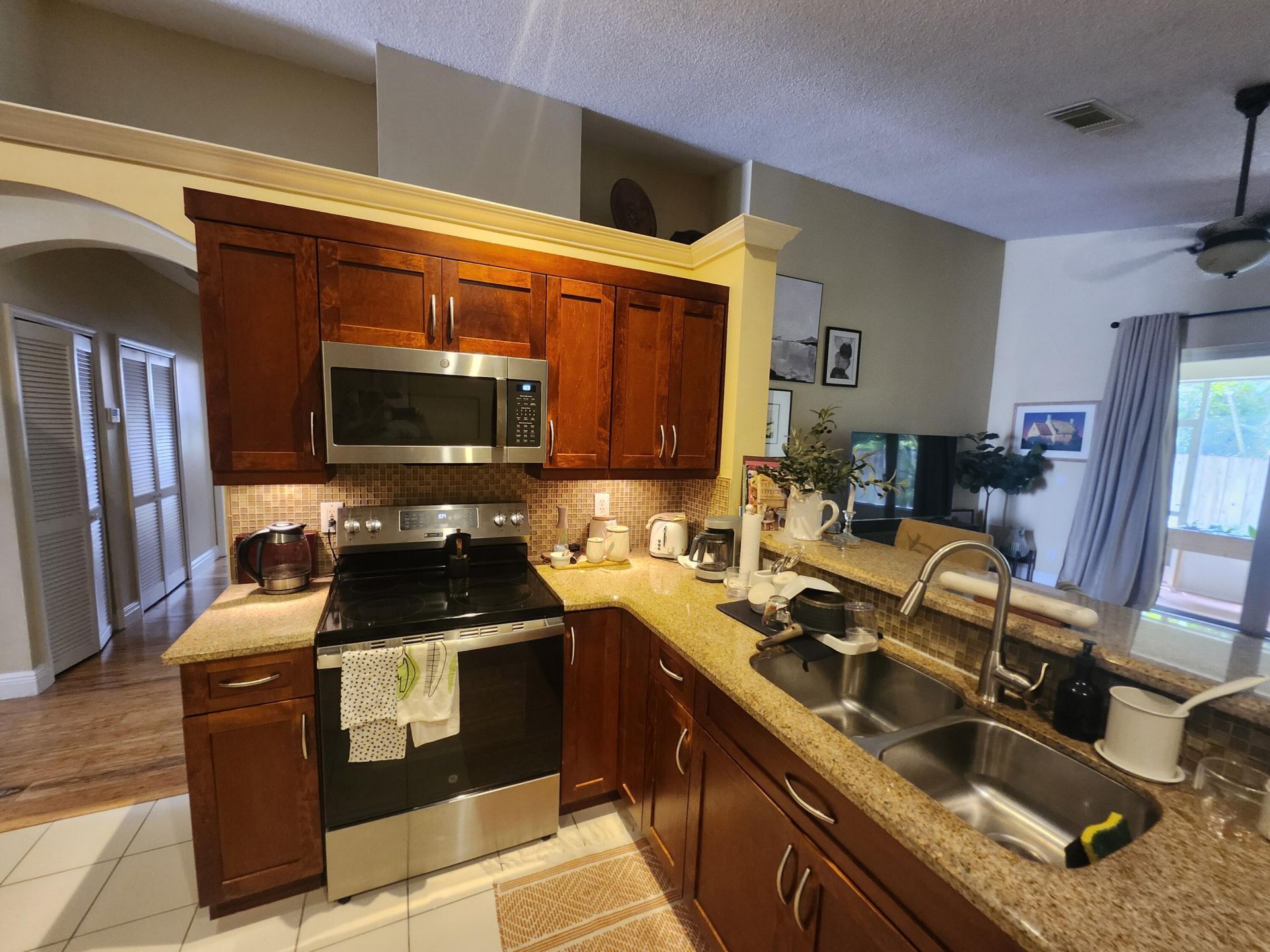 10246 SW 16th Court, Pembroke Pines, FL 33025 Photo