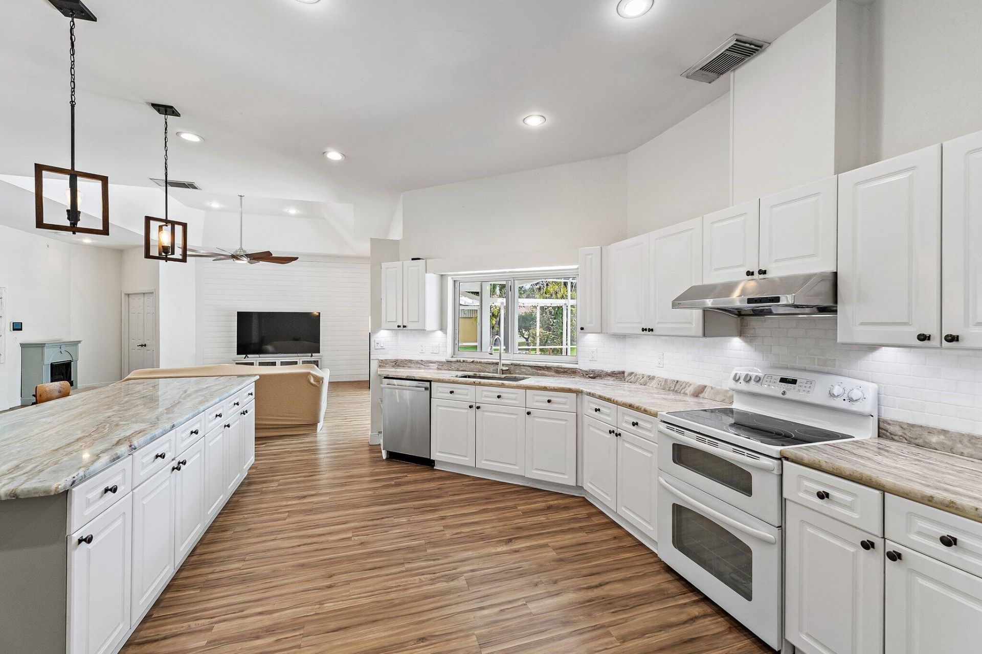 2108 SW Oakwater Point, Palm City, FL 34990 Photo