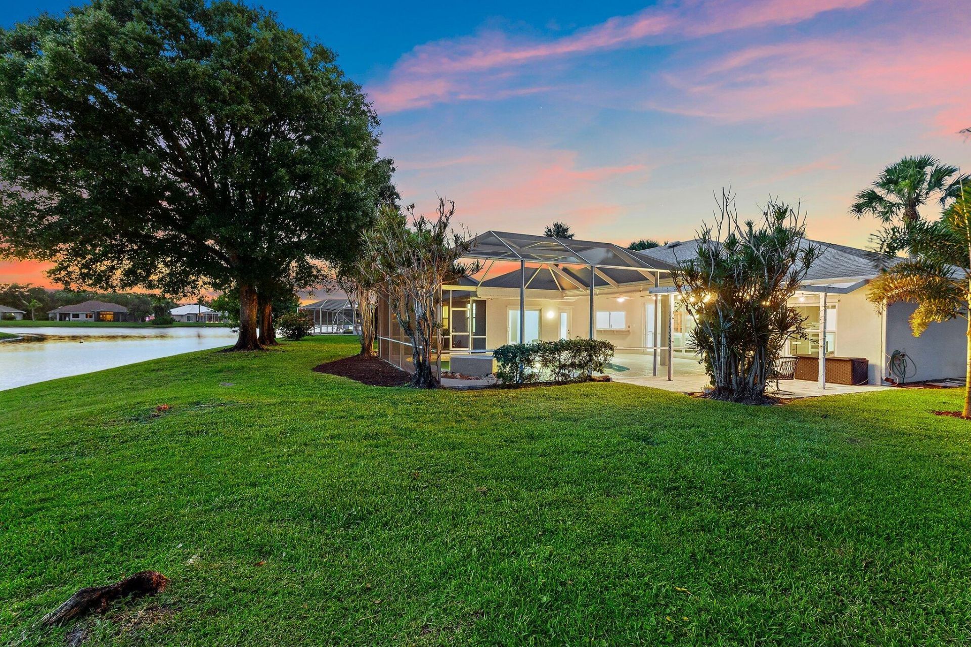 2108 SW Oakwater Point, Palm City, FL 34990 Photo
