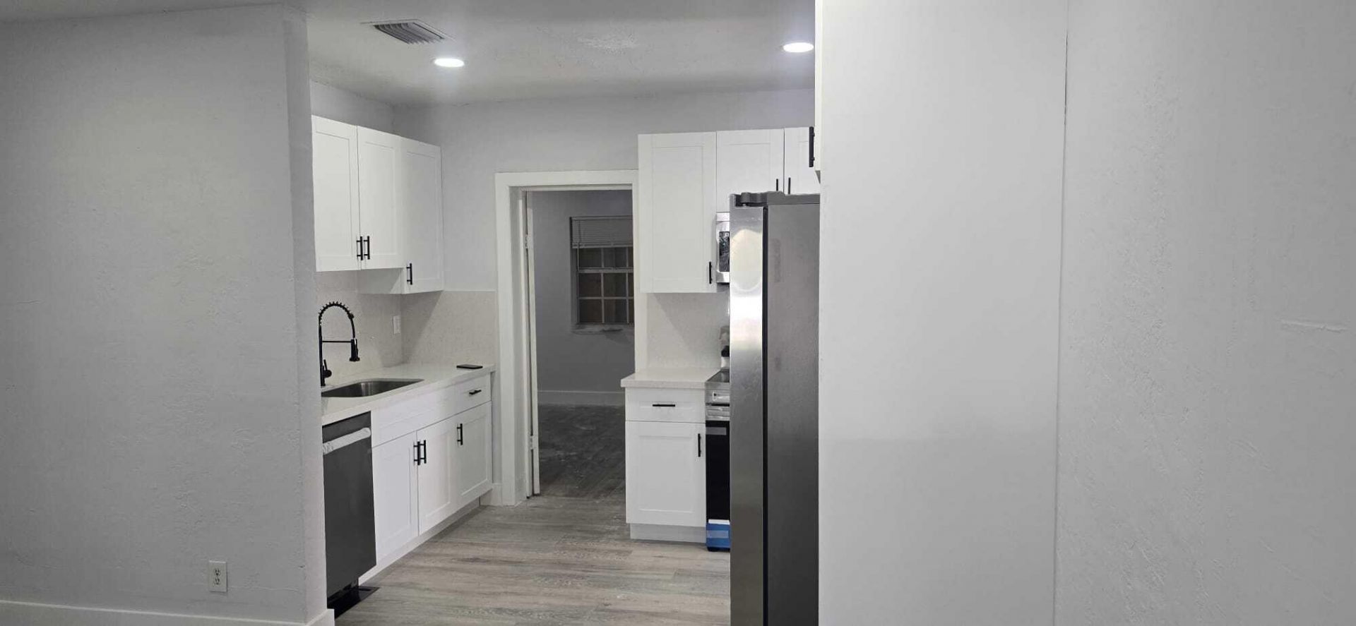 1101 NW 23rd Terrace, Fort Lauderdale, FL 33311 Photo