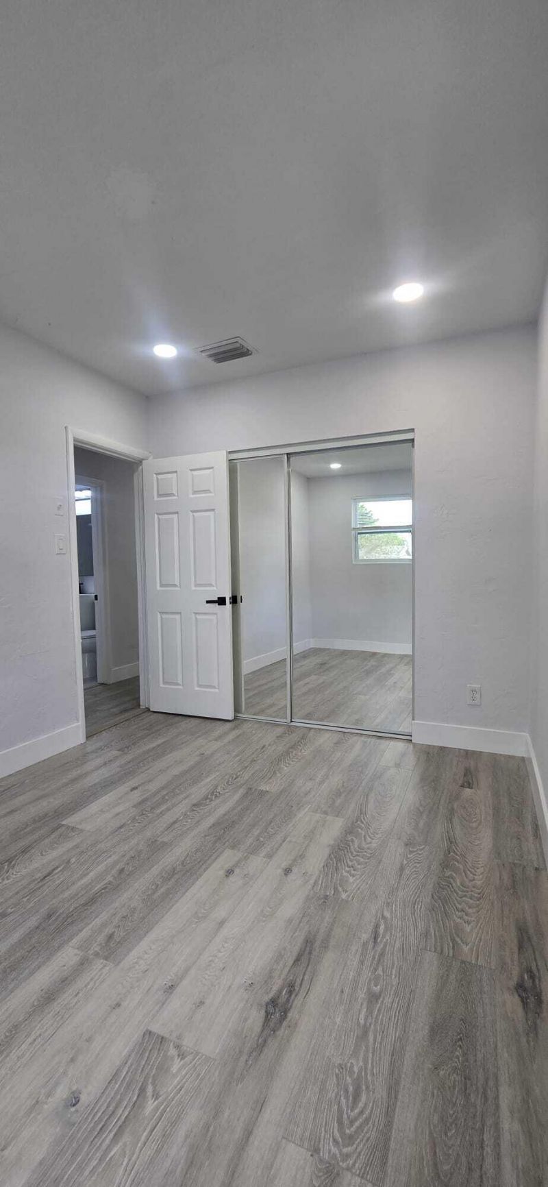 1101 NW 23rd Terrace, Fort Lauderdale, FL 33311 Photo