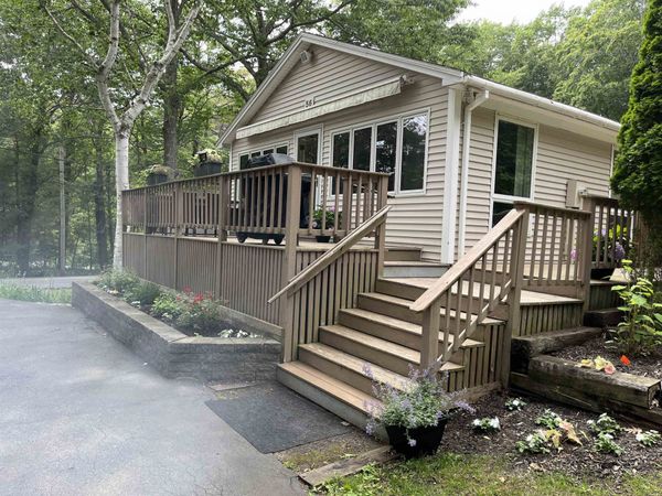 56 Captain Thomas Road, Ogunquit, ME 03907