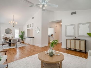 2700 College Avenue, Fort Worth, TX 76110