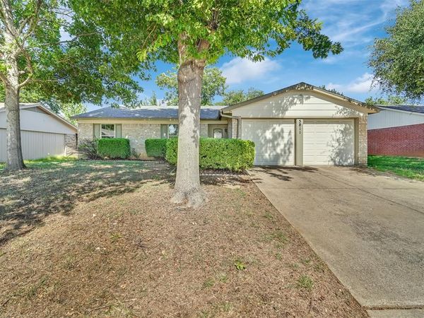 5811 Woodsetter Lane, Arlington, TX 76017