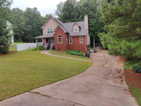 305 Shoals Trail , Dallas, GA 30132