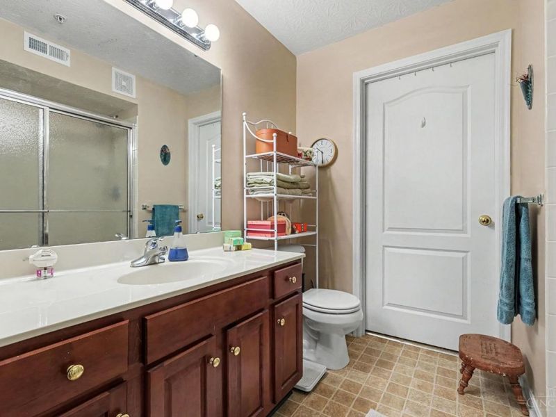 4290 Hickory Park Lane, Unit 5E, Batavia Twp, OH 45103 Photo 21