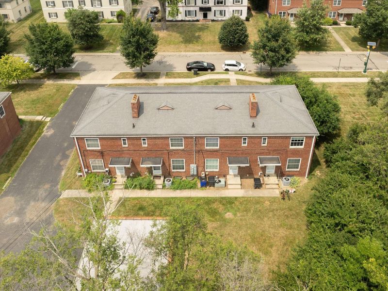 2027 Ridgeview Road, Unit 2027-2033, Upper Arlington, OH 43221 Photo 14