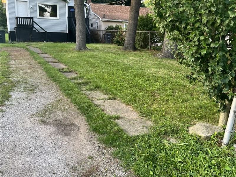 371 Beth Street , Akron, OH 44301 Photo 2