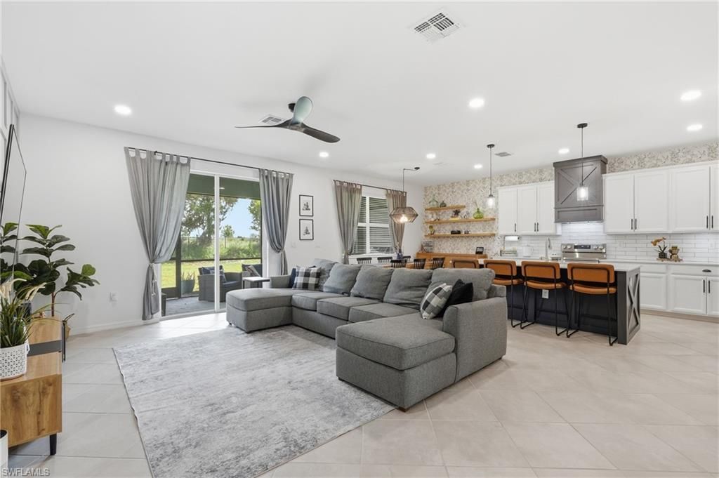 2615 Scarlet Way, Naples, FL 34120 Photo