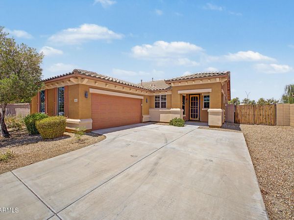16066 W ANASAZI Street, Goodyear, AZ 85338