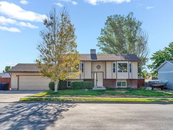 6675 S CYCLAMEN DR , West Jordan, UT 84081