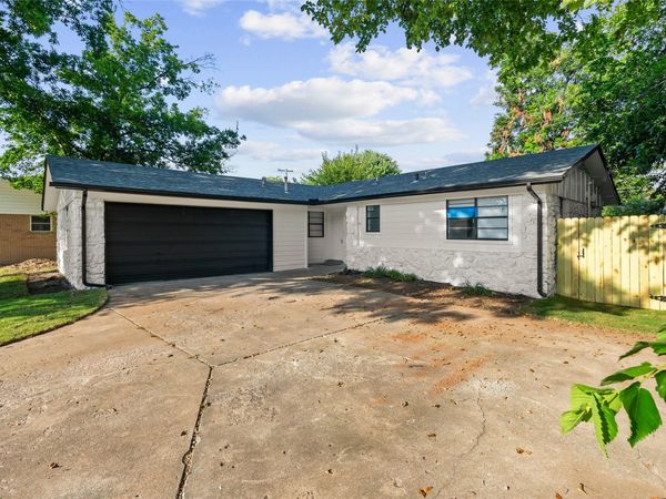 1017 N Hickory Place , Broken Arrow, OK 74012