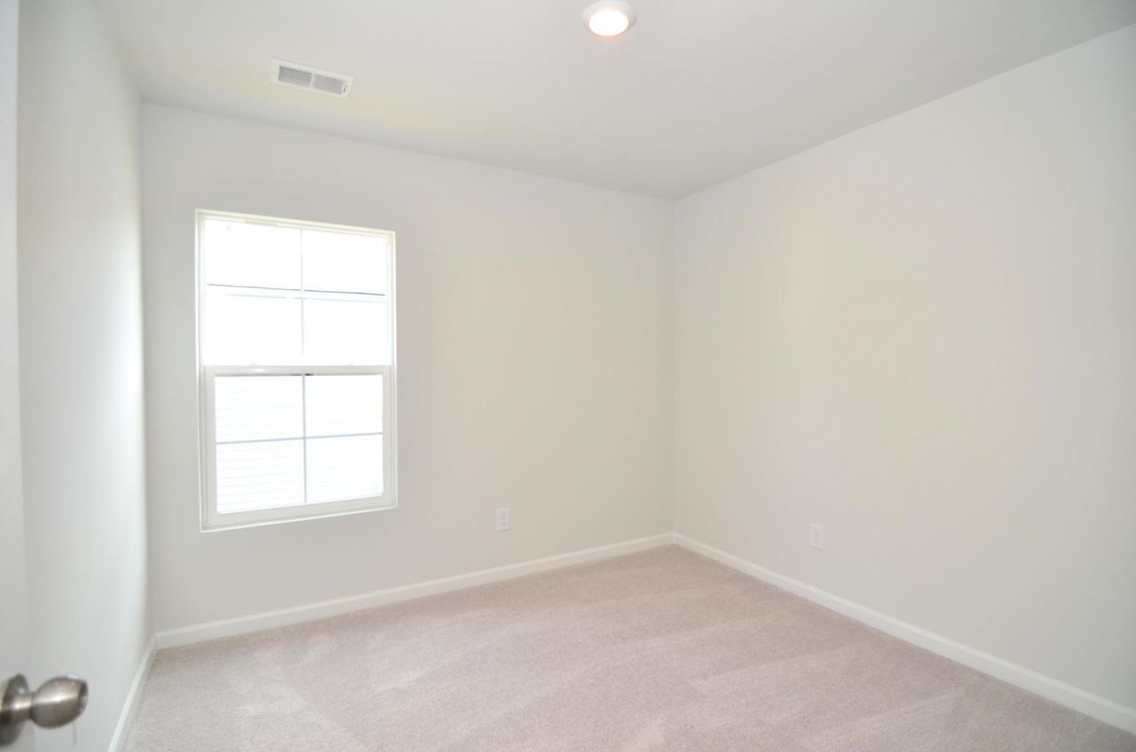 333 Matuskovic Drive Photo 10