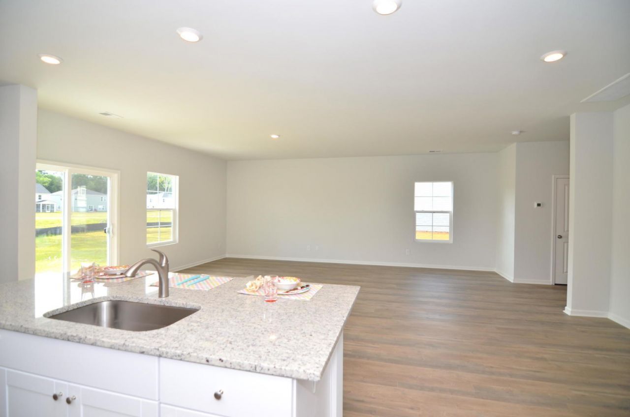 333 Matuskovic Drive Photo 6