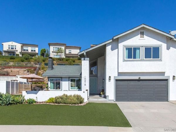 10274 Pebble Beach Dr, Santee, CA 92071