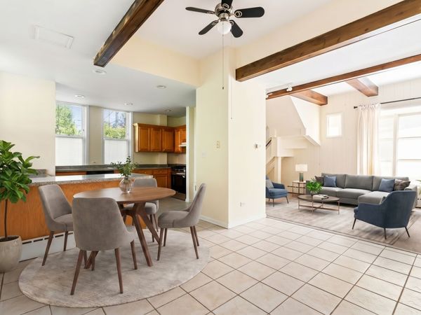 1235.5 Ridge Avenue , Evanston, IL 60202