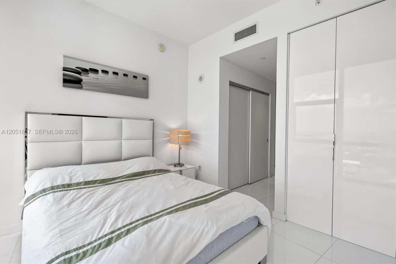 851 NE 1st Ave, Unit 3611, Miami, FL 33132 Photo