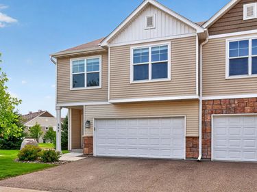 357 Stonewood Place , Burnsville, MN 55306