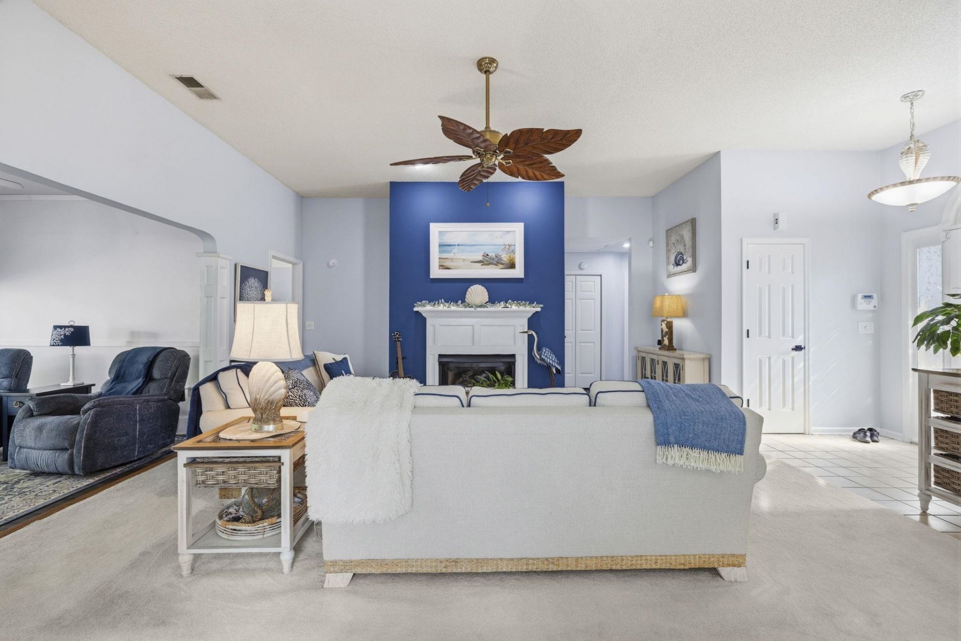 2488 Glen Dr. Photo 12