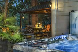 2488 Glen Dr. photo 4