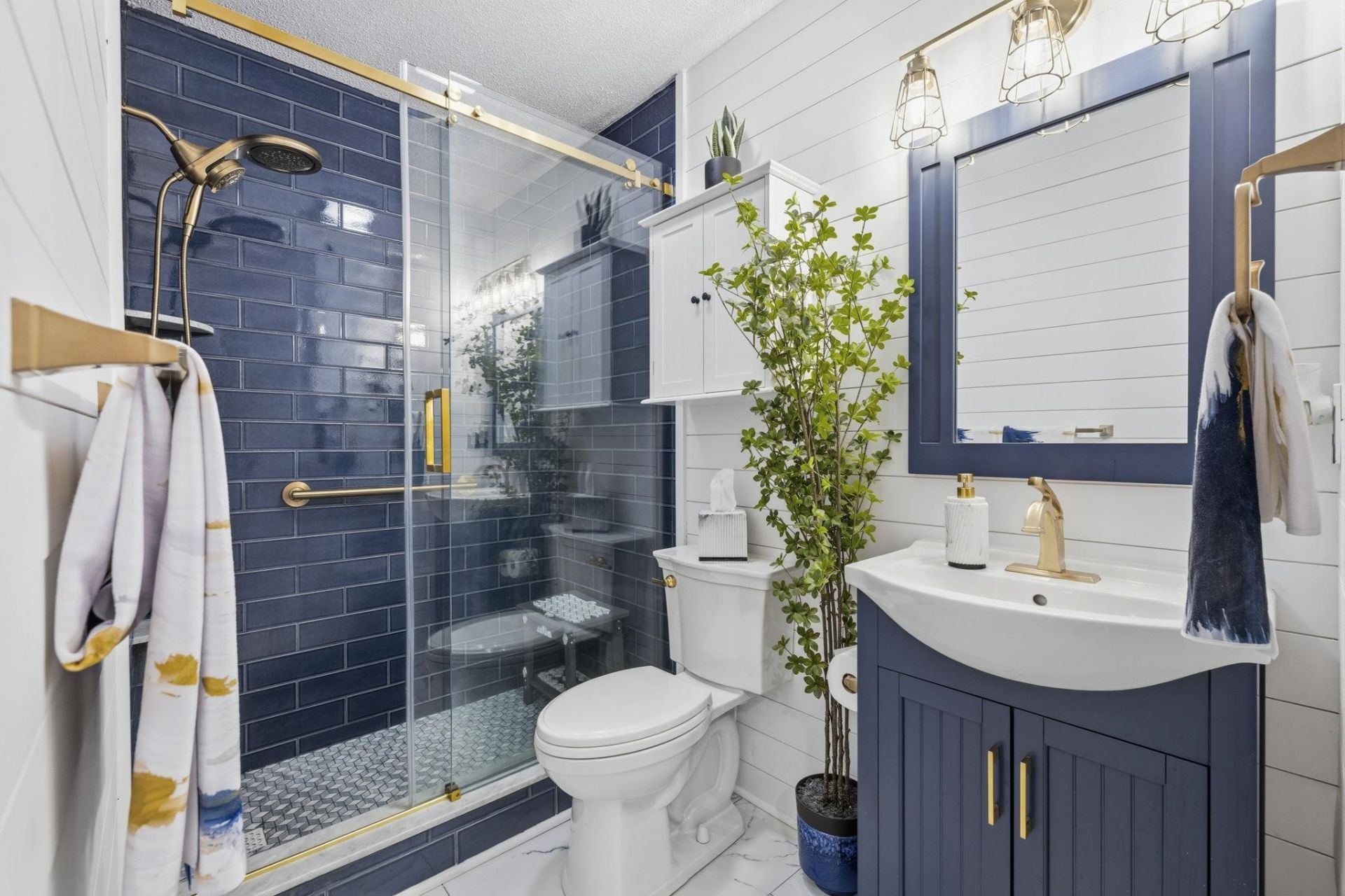2488 Glen Dr. Photo 40
