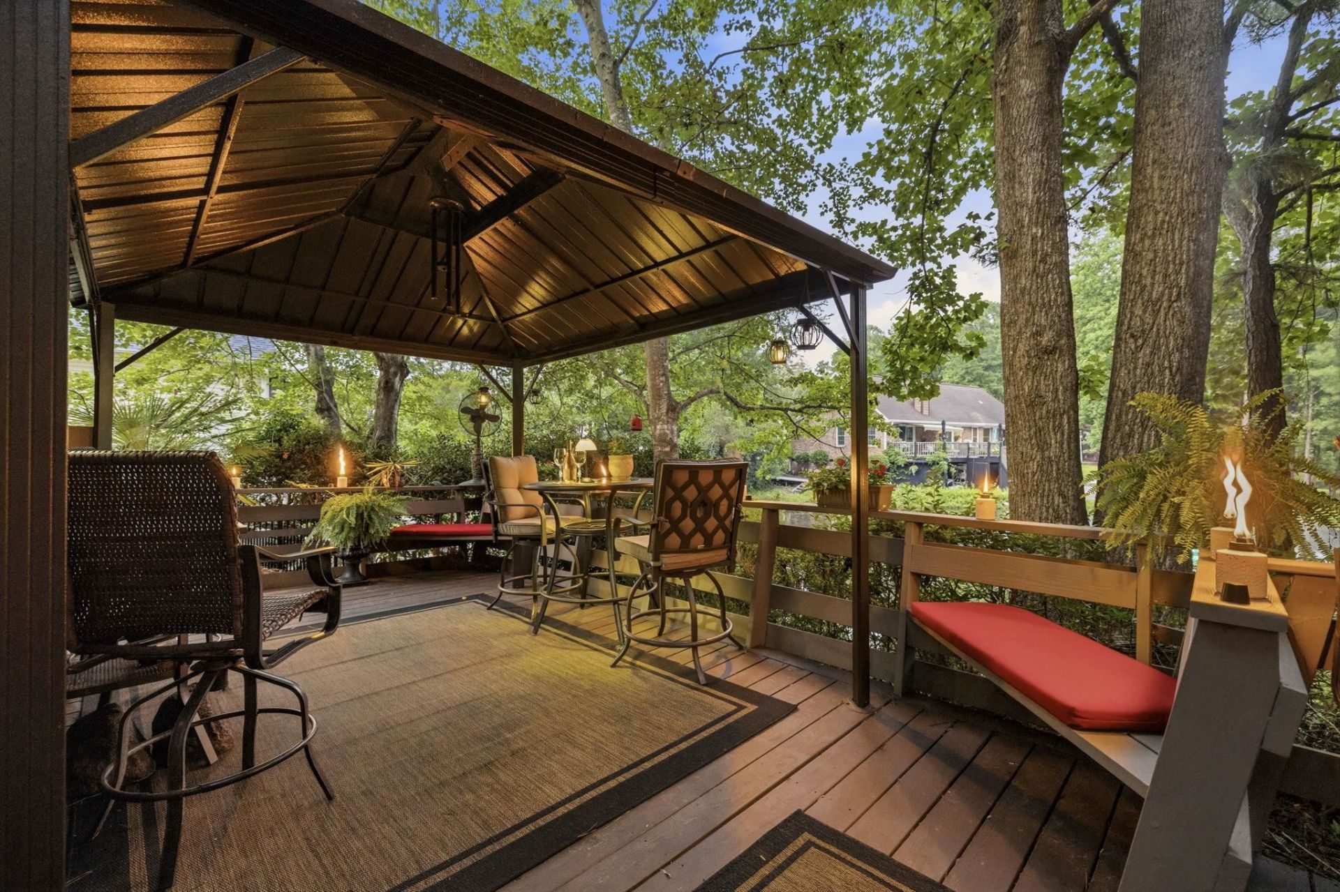 2488 Glen Dr. Photo 5