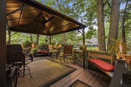 2488 Glen Dr. photo 4