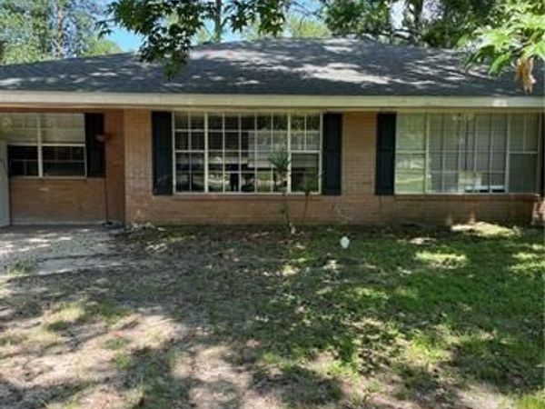 644 CASTAIN Drive , Mandeville, LA 70448