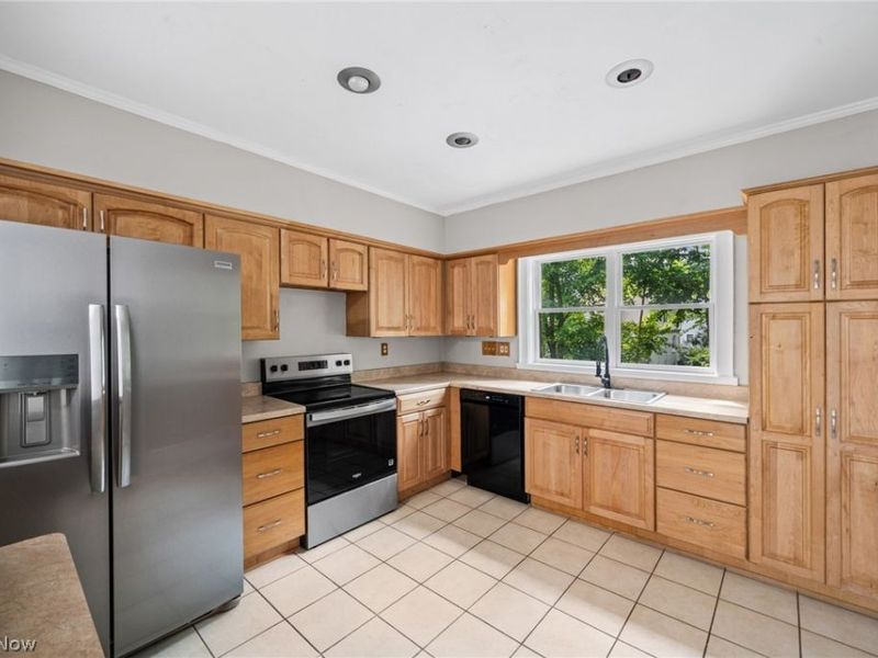1376 Goodyear Boulevard, Akron, OH 44305 Photo 15