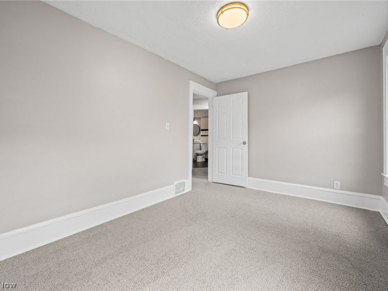 1376 Goodyear Boulevard, Akron, OH 44305 Photo 26