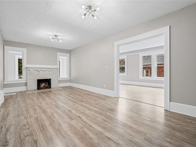 1376 Goodyear Boulevard, Akron, OH 44305 Photo 9