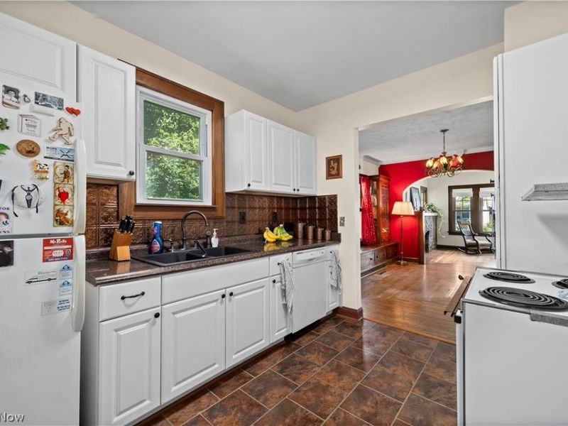 214 Erie Street, Elyria, OH 44035 Photo 19