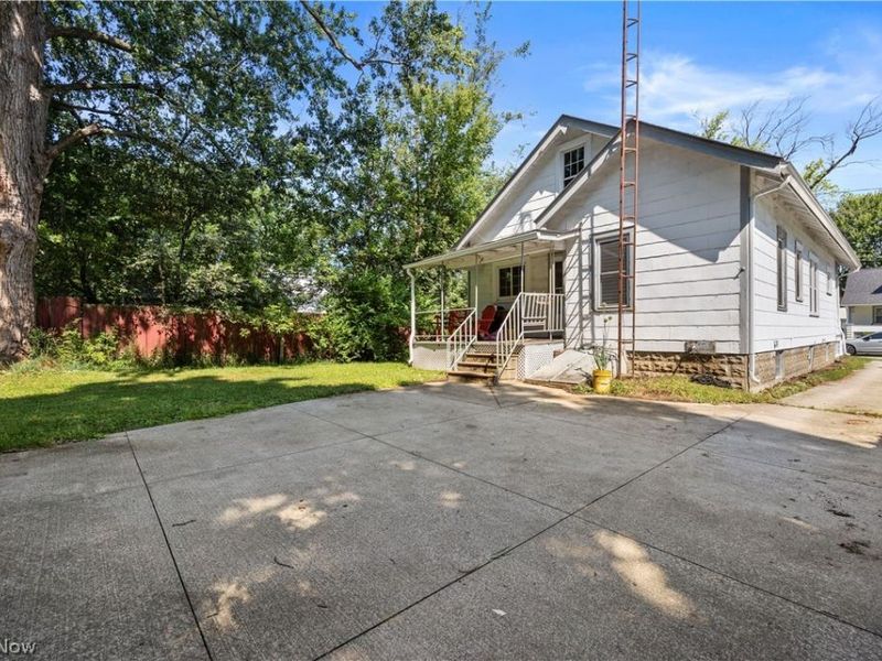 214 Erie Street, Elyria, OH 44035 Photo 23