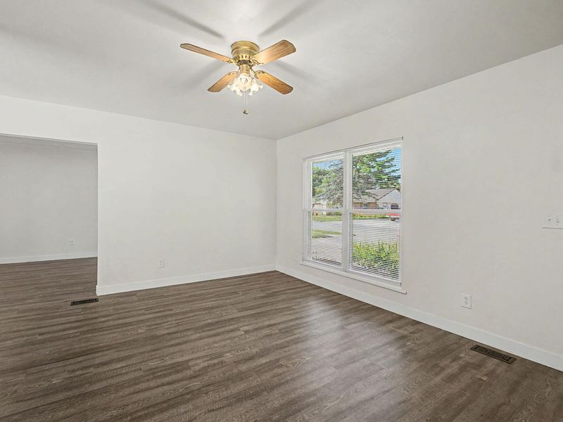 1209 Hemlock Way, New Carlisle, OH 45344 Photo 7