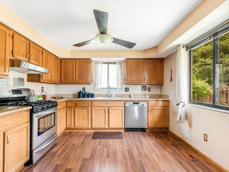 6494 Berry Pond Way , Canal Winchester, OH 43110 Photo 17