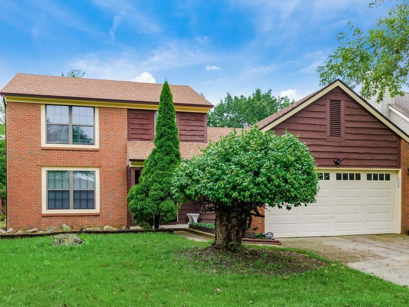 6494 Berry Pond Way , Canal Winchester, OH 43110 Photo 2