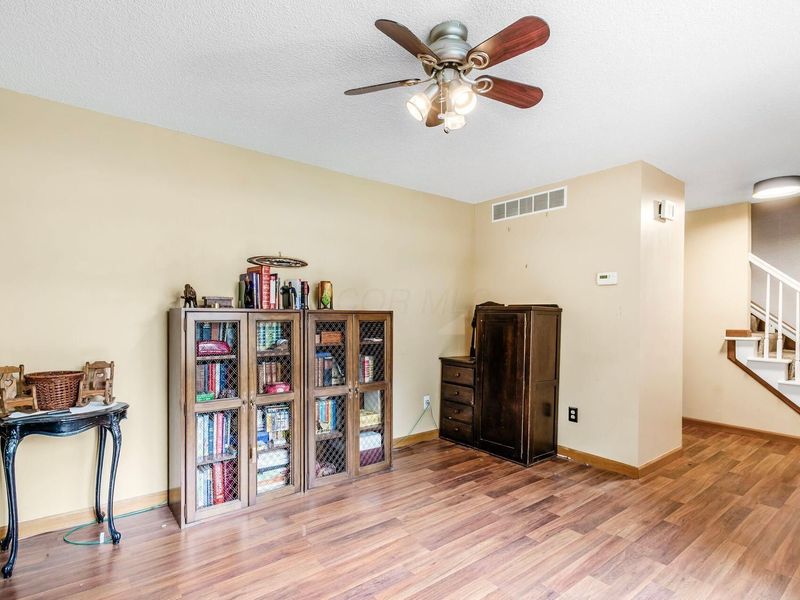 6494 Berry Pond Way , Canal Winchester, OH 43110 Photo 6