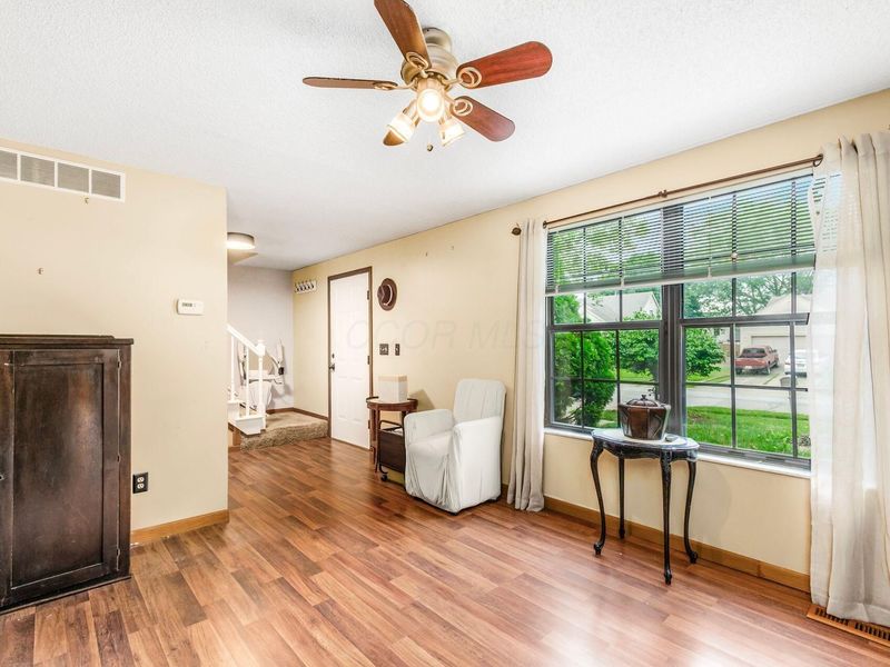 6494 Berry Pond Way , Canal Winchester, OH 43110 Photo 7