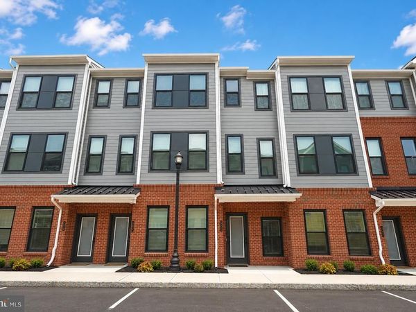 605 PARKER BOULEVARD, PRINCETON JUNCTION, NJ 08550