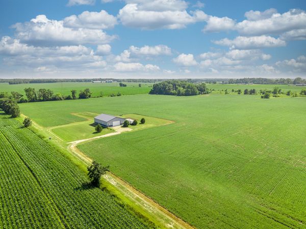 21605 1st St, Brighton, WI 53139