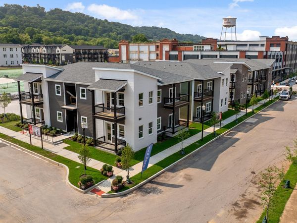 1792 S Watkins Street, Unit 305, Chattanooga, TN 37404