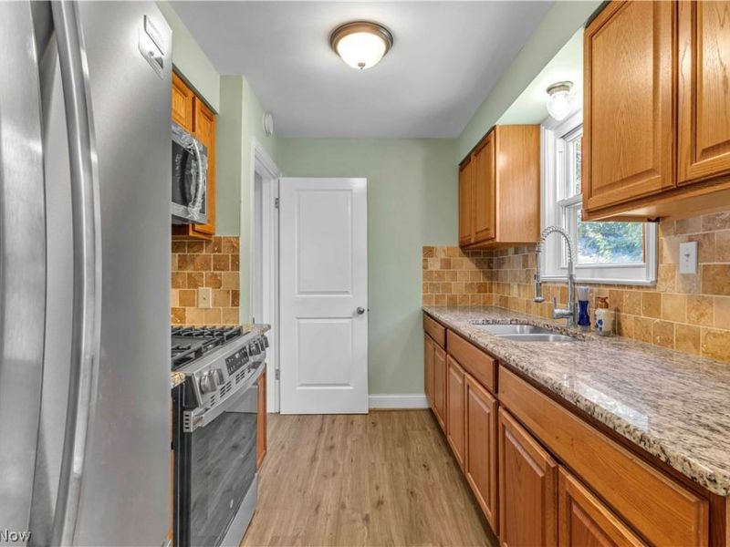 4082 Palm Avenue, Lorain, OH 44055 Photo 13