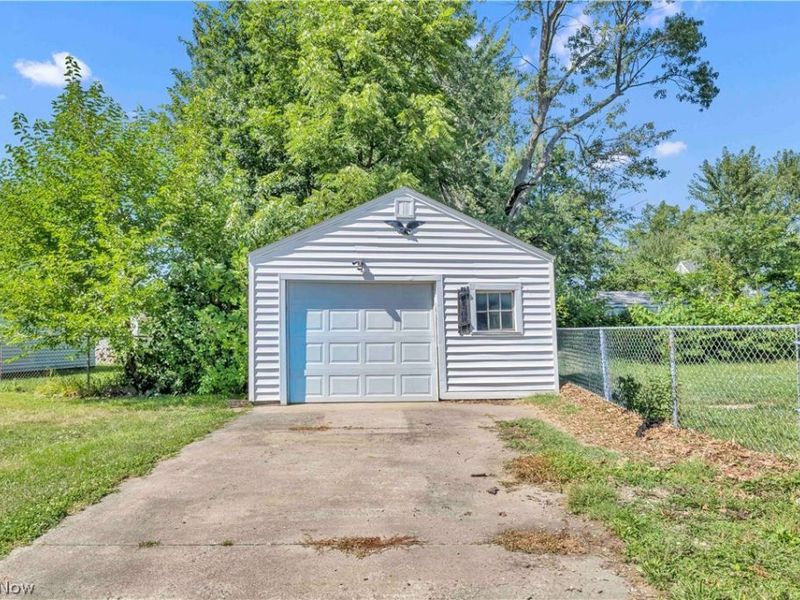 4082 Palm Avenue, Lorain, OH 44055 Photo 4