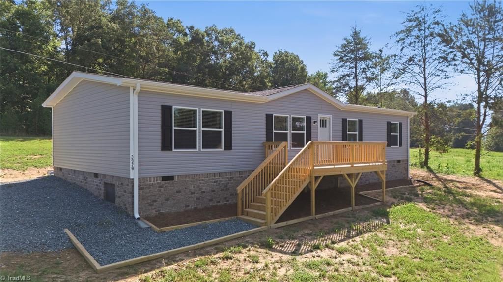 3929 Piney Mountain Road, Walnut Cove, NC 27052 Main Photo