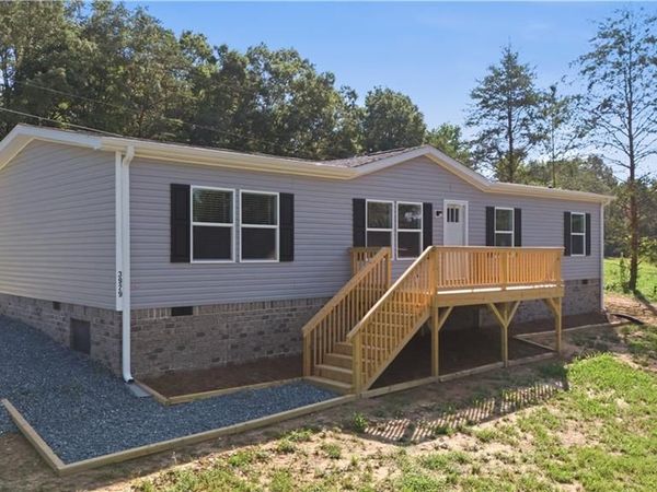 3929 Piney Mountain Road, Walnut Cove, NC 27052