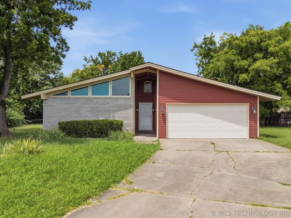 9902 E 28th Place , Tulsa, OK 74129