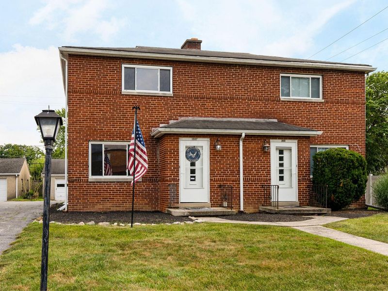 1887-1891 Kentwell Road, Upper Arlington, OH 43221 Photo 2