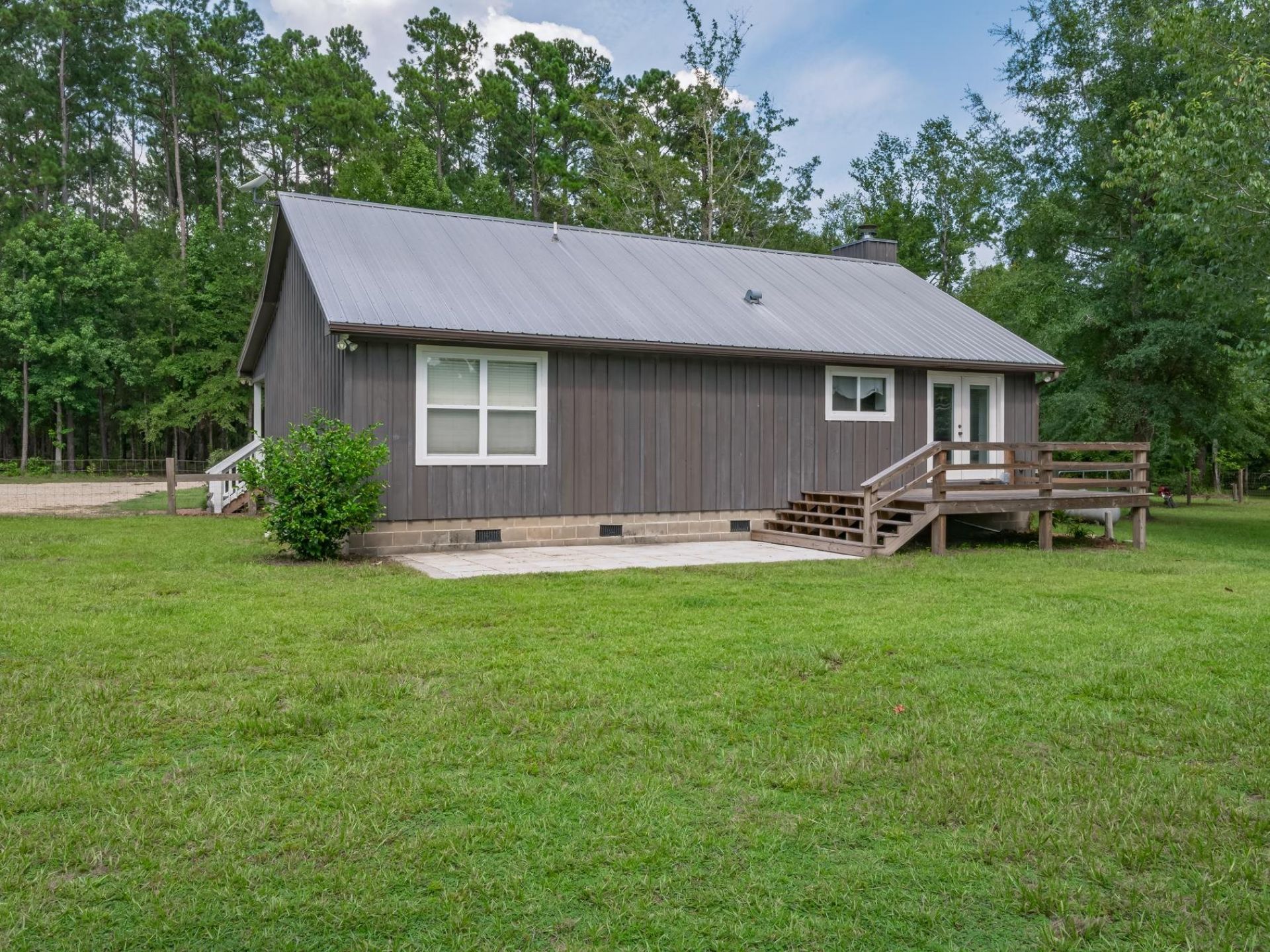 8260 Smith Creek, Sopchoppy, FL 32358 Photo