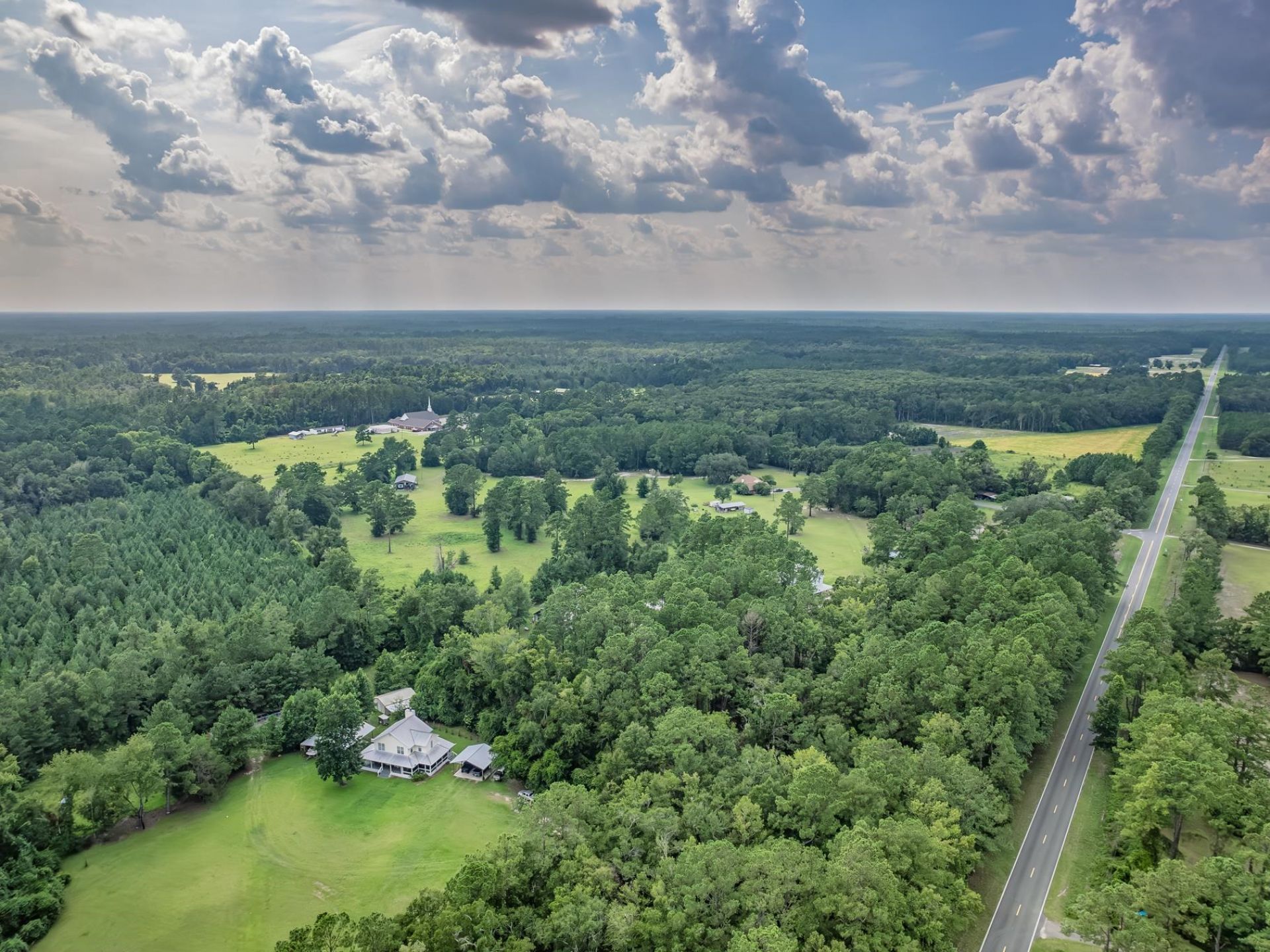 8260 Smith Creek, Sopchoppy, FL 32358 Photo